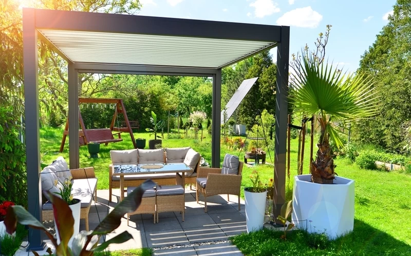 Otomatik Pergola Sistemleri ile Teras ve Bahçe Konforu